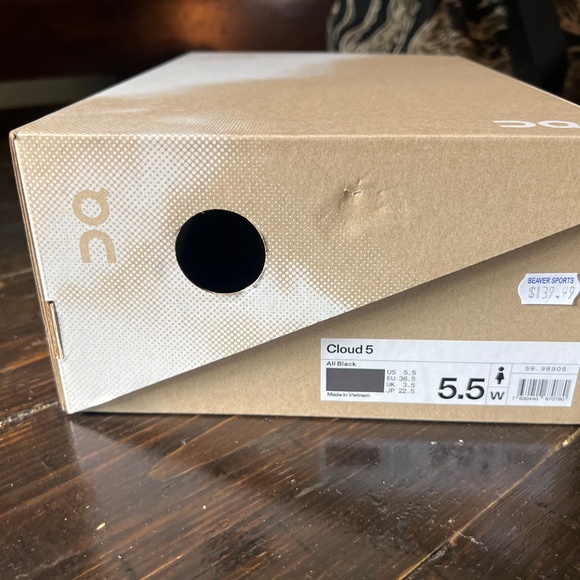 Cloud 5 shoes - Picture 2 of 3